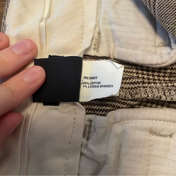 COPY - Women’s GAP Flare Pants - Tan Houndstooth Plaid - Picture 6 of 7